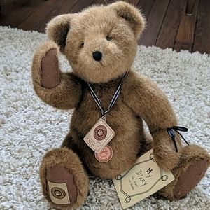 Boyd's bear Theodore